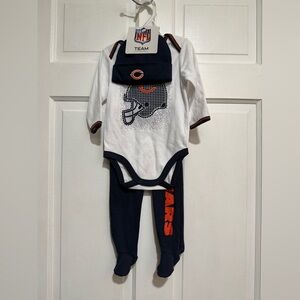 NEW NFL Chicago Bears 6-9 Month Outfit Hat One Piece Pants